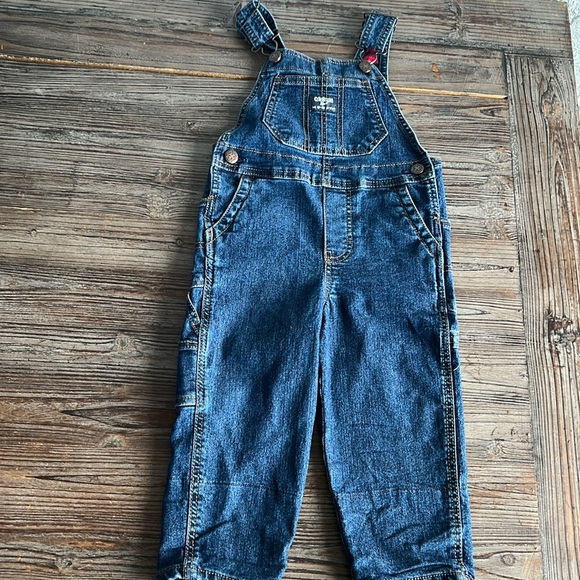 OSHKOSH TODDLER 2T - Picture 1 of 10